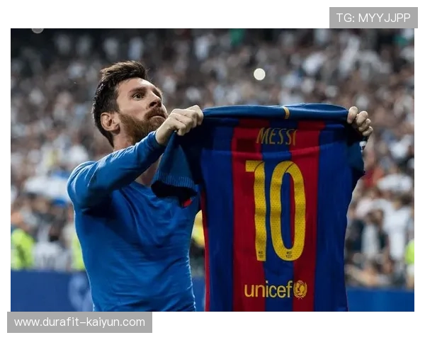 足球界以远距离精准长传闻名的传奇球星是谁